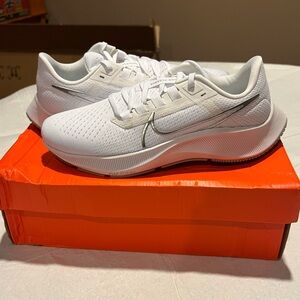 Nike Zoom Air Pegasus 38 W7.5 White BNIB